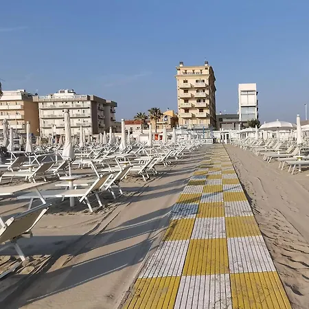 Tivoli Hotel